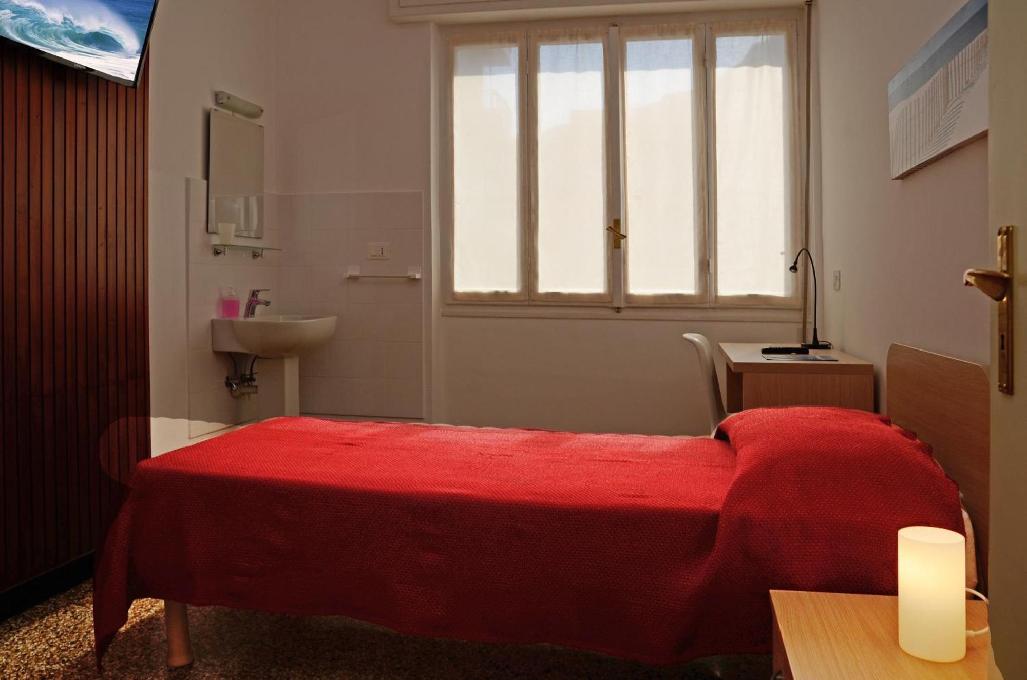 Locanda Marita Finale Ligure Habitación foto